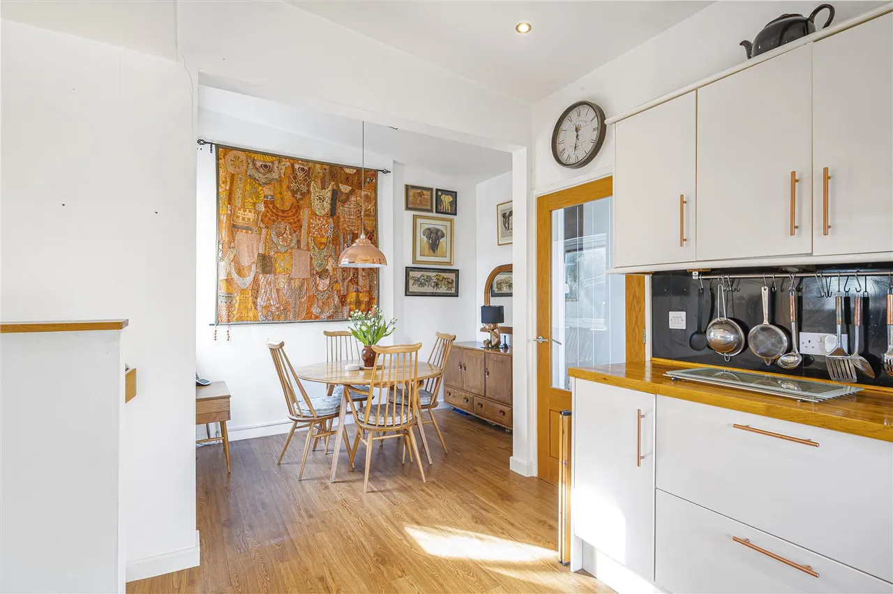 Barons Close, Seaford, photo 34