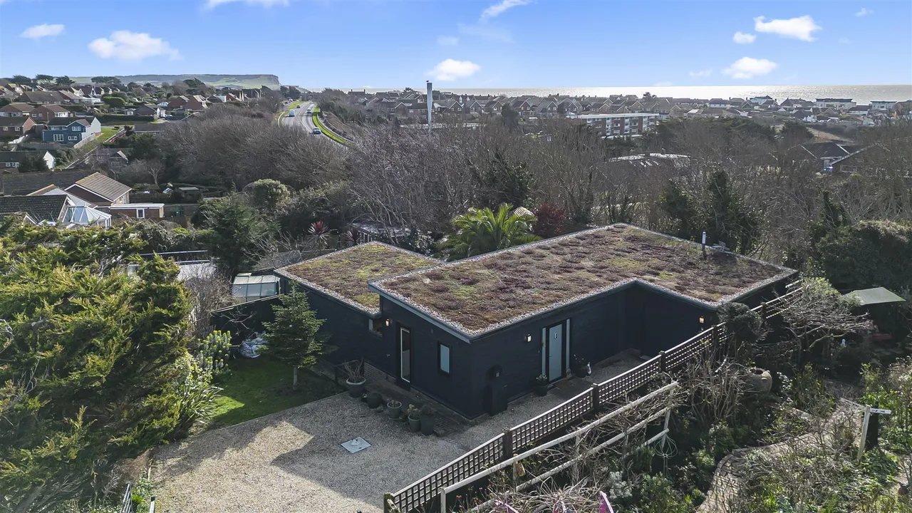 Barons Close, Seaford, photo 4
