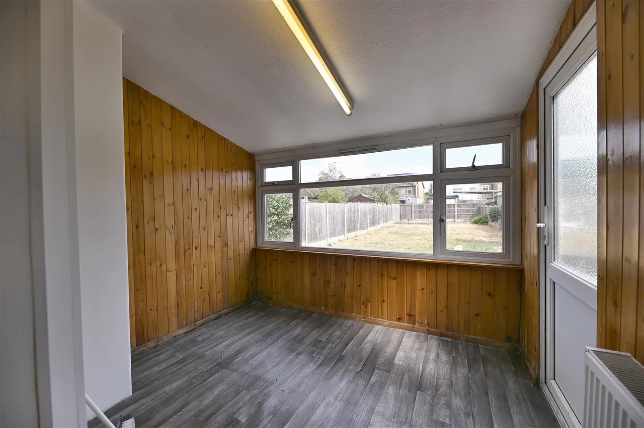 Sydney Road, Barkingside, Essex, Ilford, IG62ED, photo 6