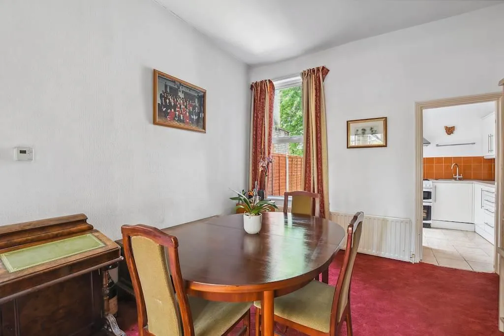 Sylvan Avenue, London, N22, photo 6
