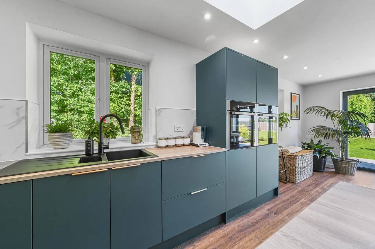 Harwich Road, Lawford, photo 10