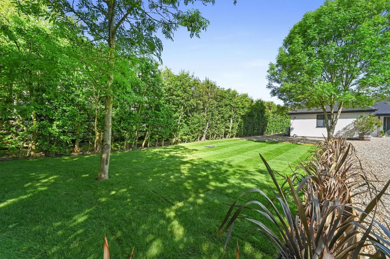 Harwich Road, Lawford, photo 28