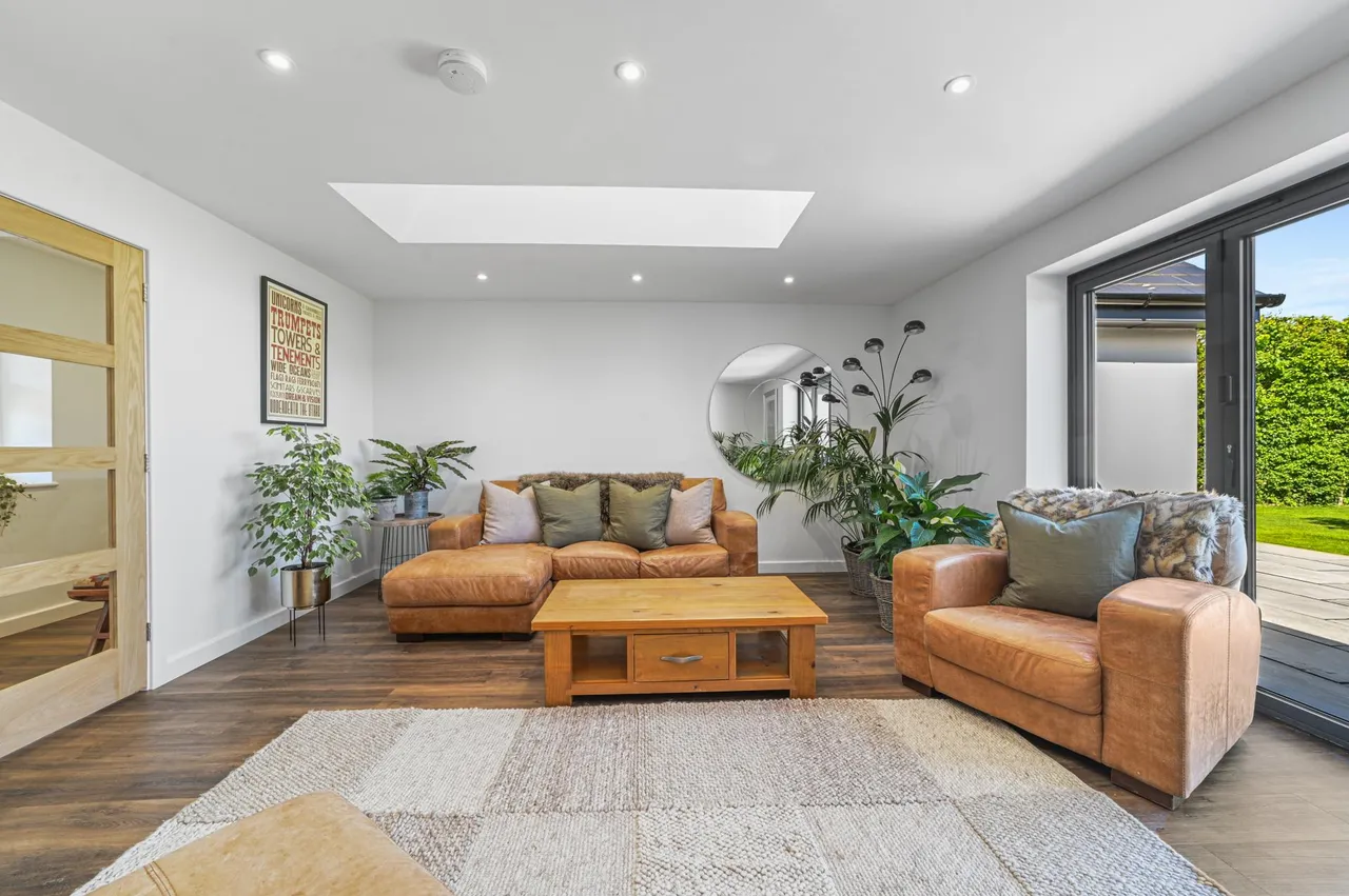 Harwich Road, Lawford, photo 23