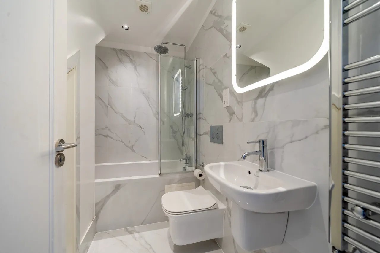 Putney Hill, London, SW15, photo 12