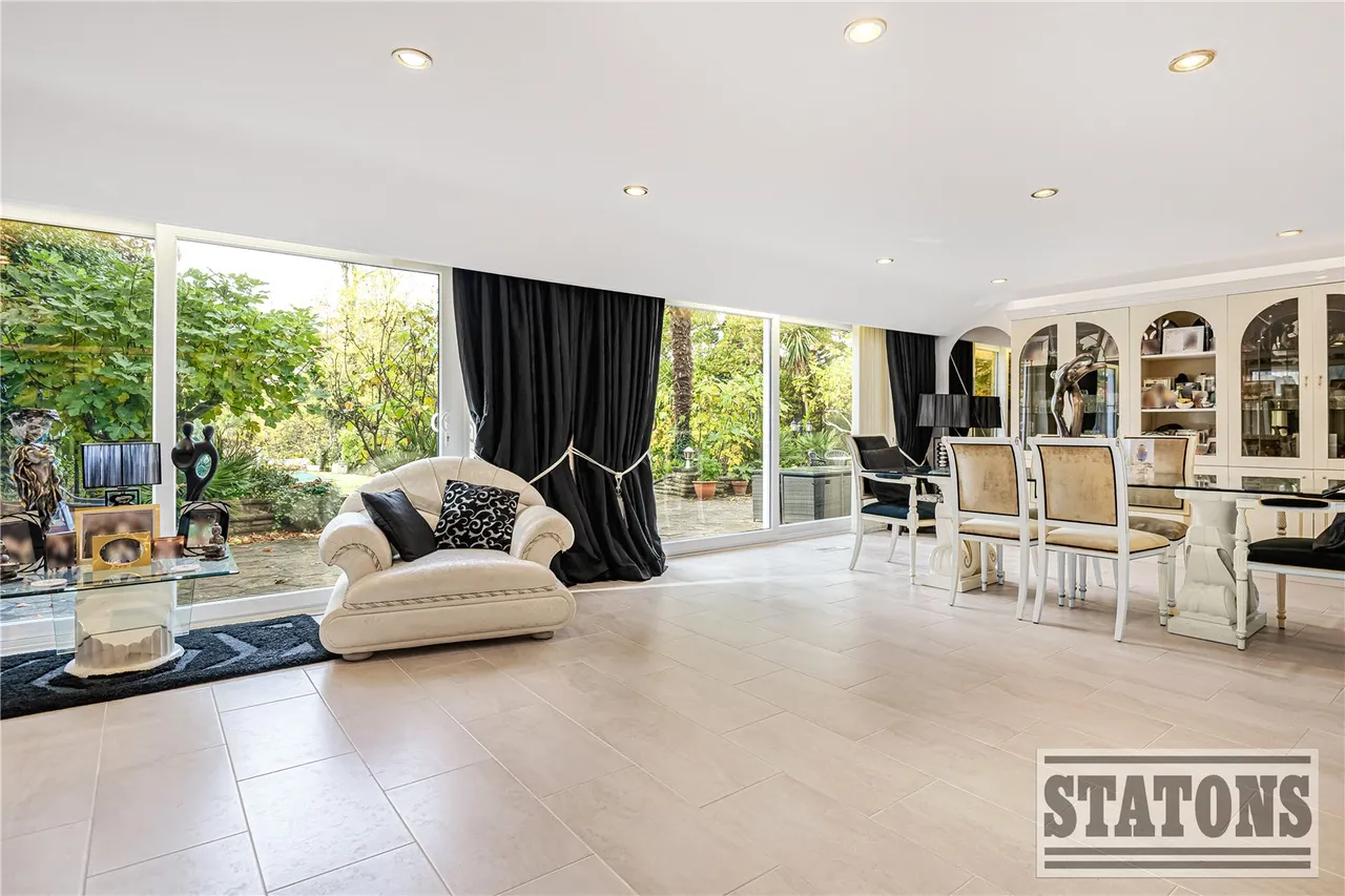 Cockfosters Road, Hadley Wood, EN4 0JT, photo 8