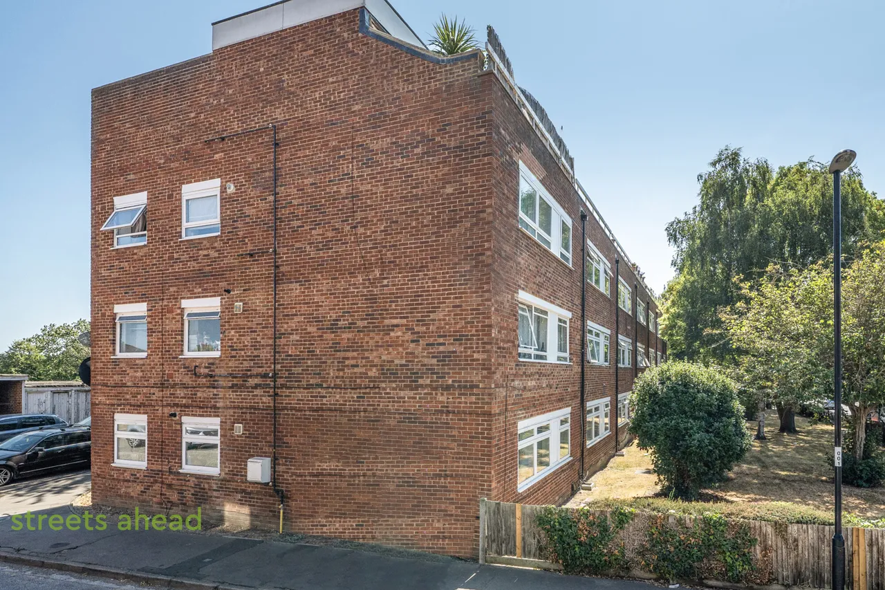 Selhurst Road, London, SE25, photo 11