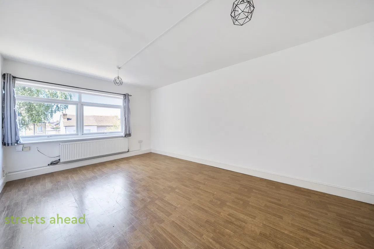 Selhurst Road, London, SE25, photo 3