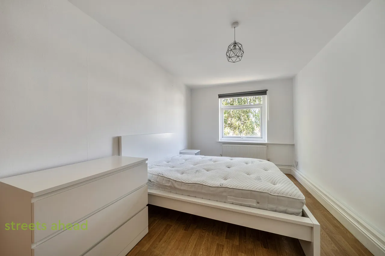 Selhurst Road, London, SE25, photo 6