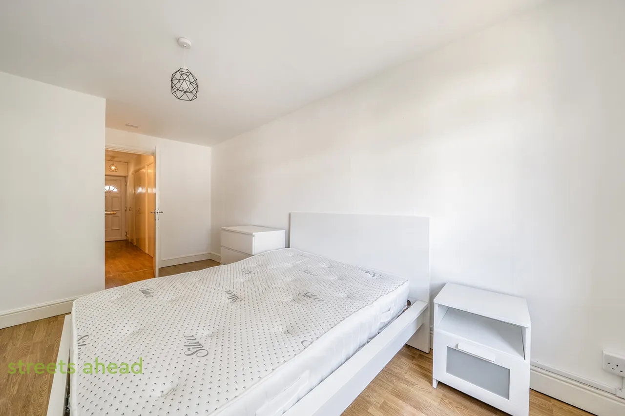 Selhurst Road, London, SE25, photo 10