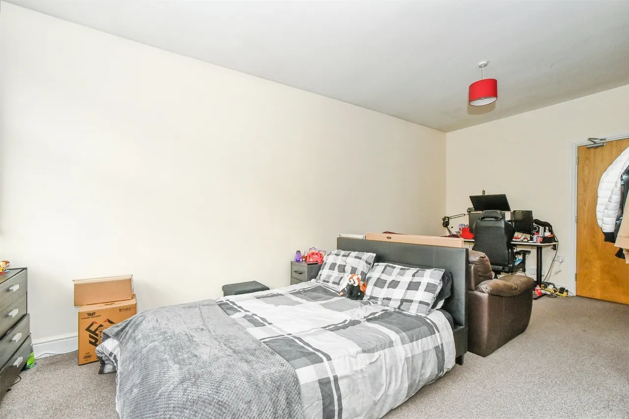 Farnsby Street, Swindon, SN1, photo 6