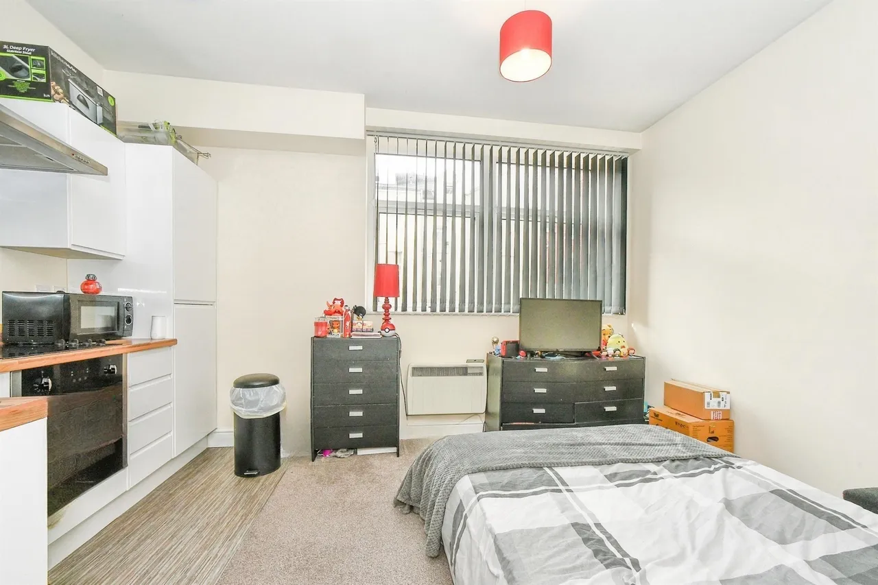 Farnsby Street, Swindon, SN1, photo 5