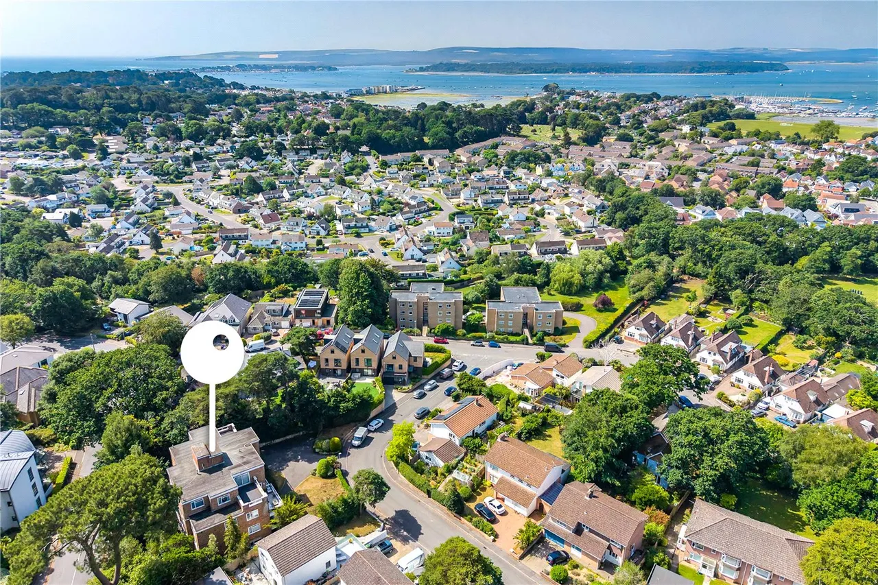 Powell Lodge, Lower Parkstone, Poole, BH14, photo 6