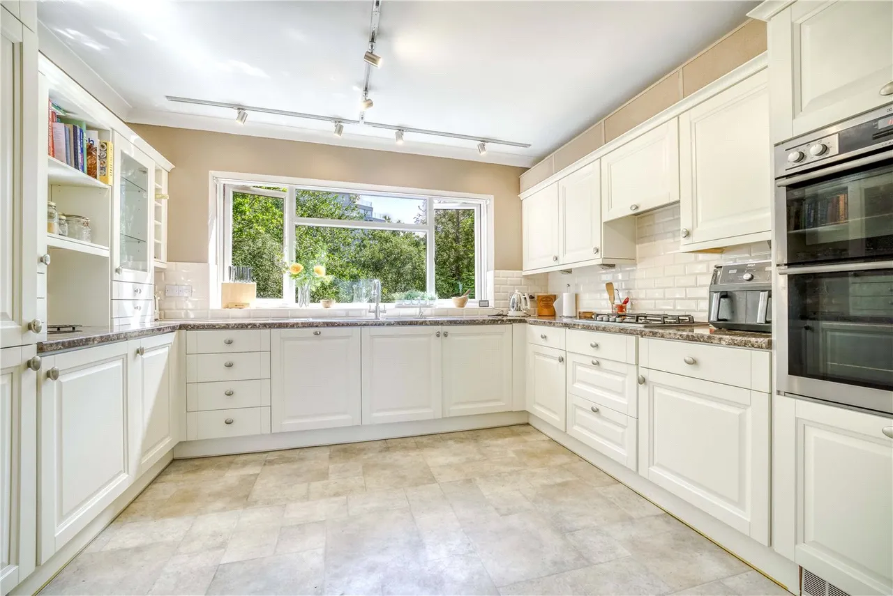 Powell Lodge, Lower Parkstone, Poole, BH14, photo 7