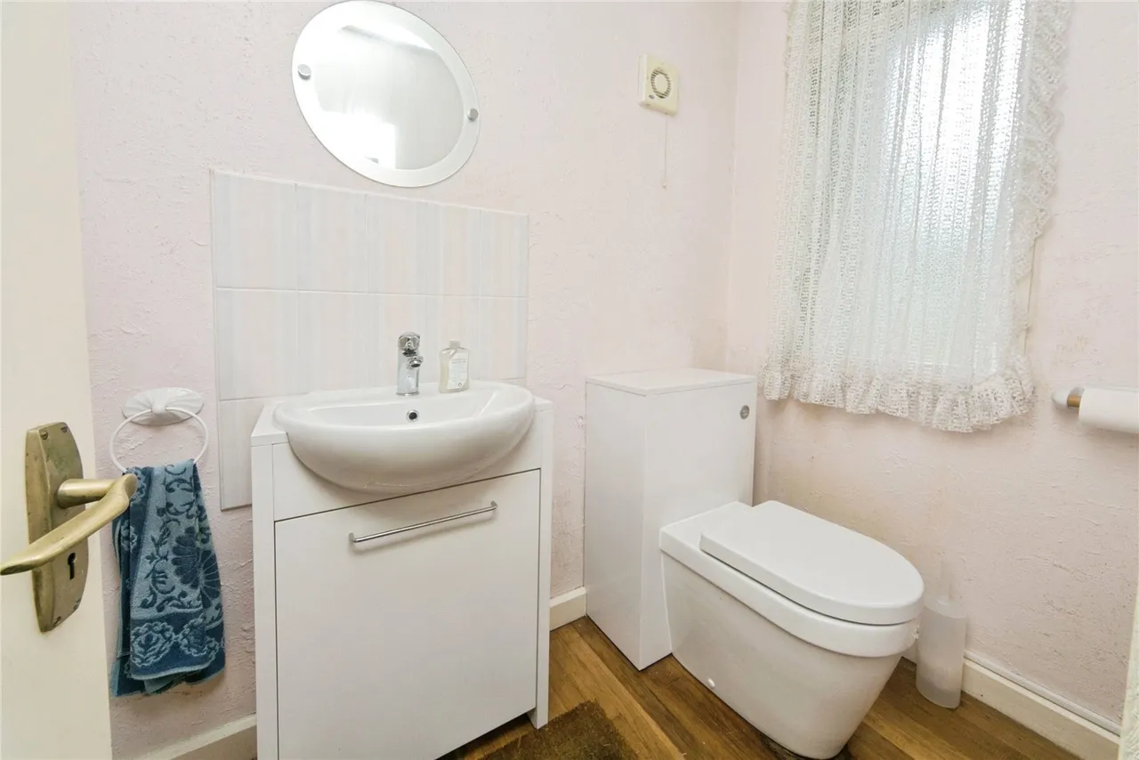 Lon Ty'n Y Caeau, Menai Bridge, LL59, photo 16