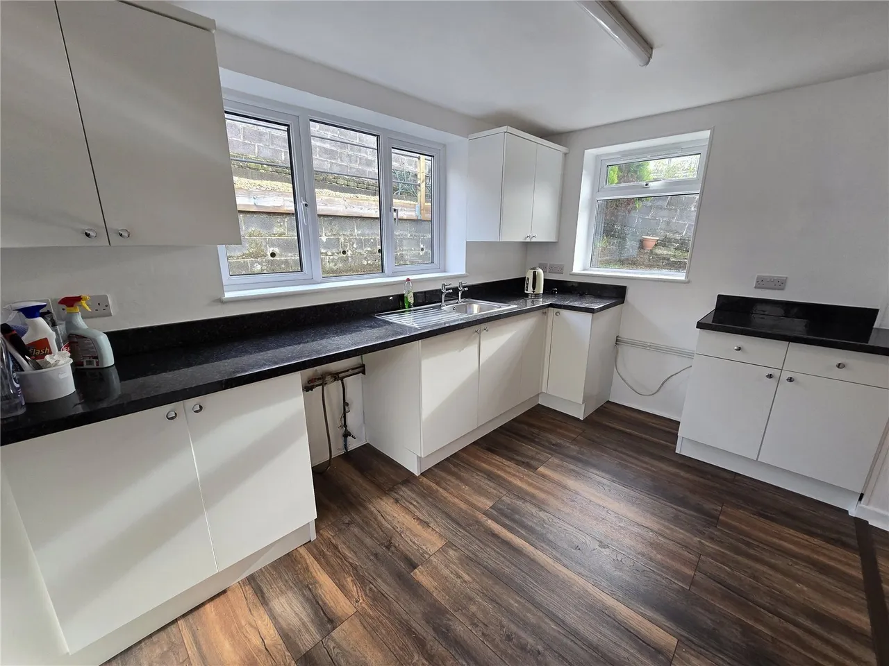 Bangor Road, Caernarfon, LL55, photo 4