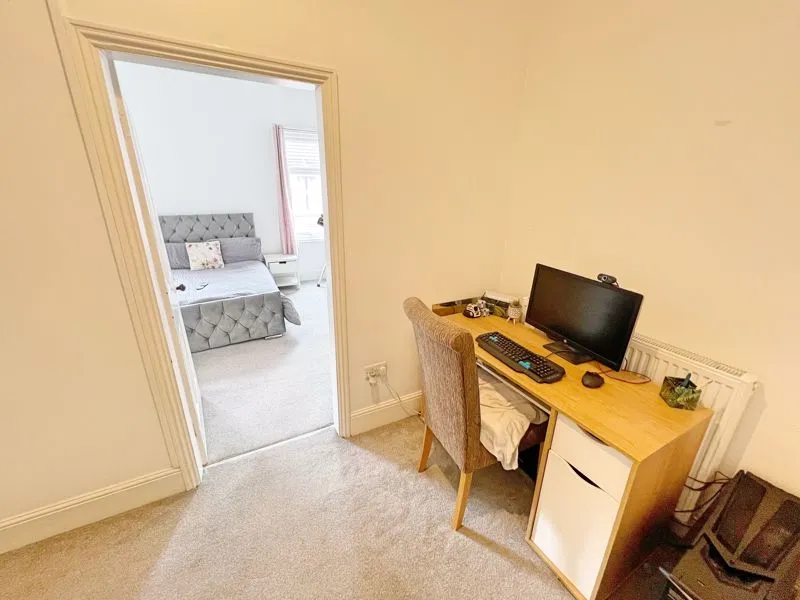 Sidney Street, Grantham, photo 7