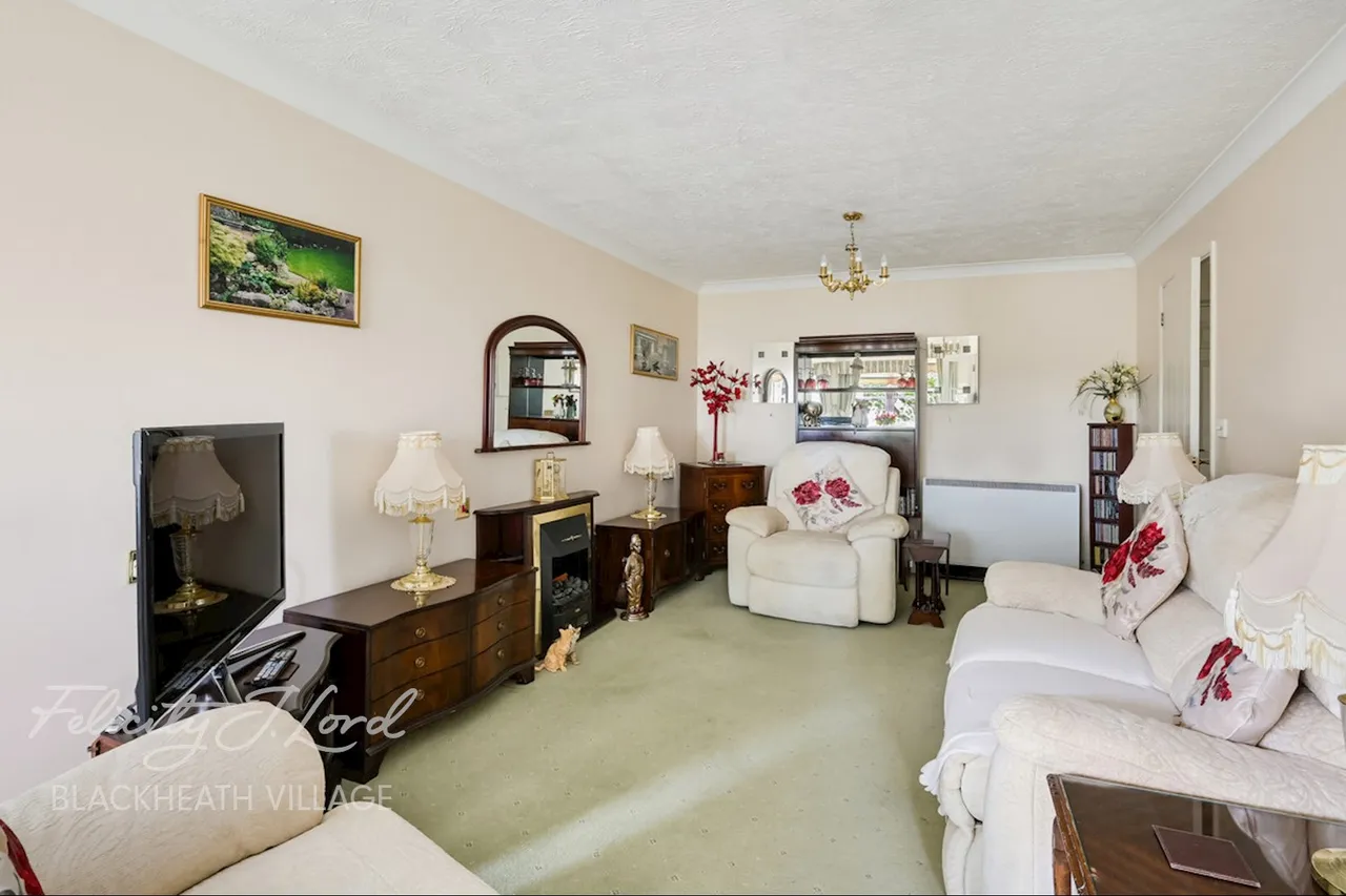 Marvels Lane, London, SE12, photo 2