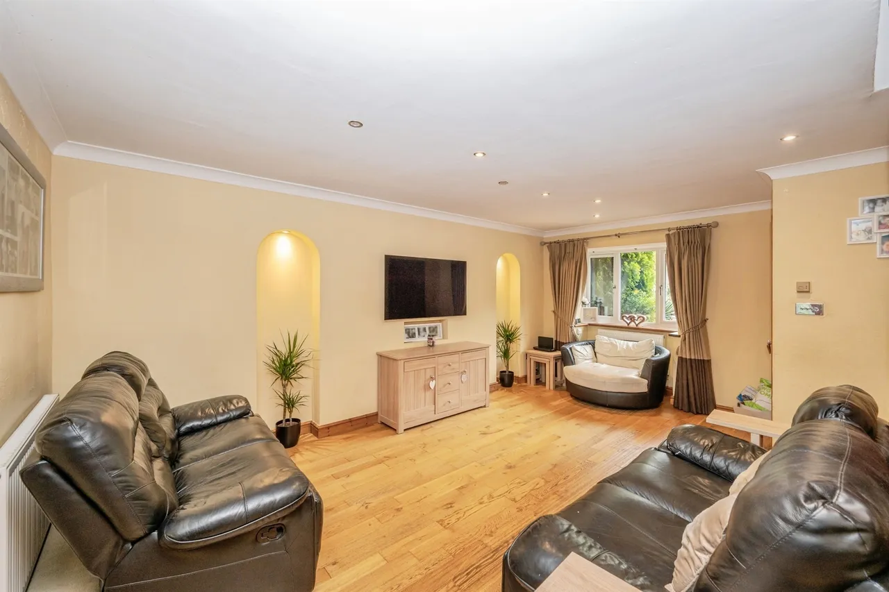 Redwood Drive, Burton-On-Trent, DE15, photo 20