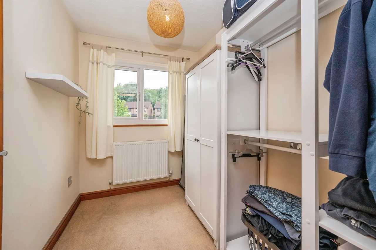 Redwood Drive, Burton-On-Trent, DE15, photo 12