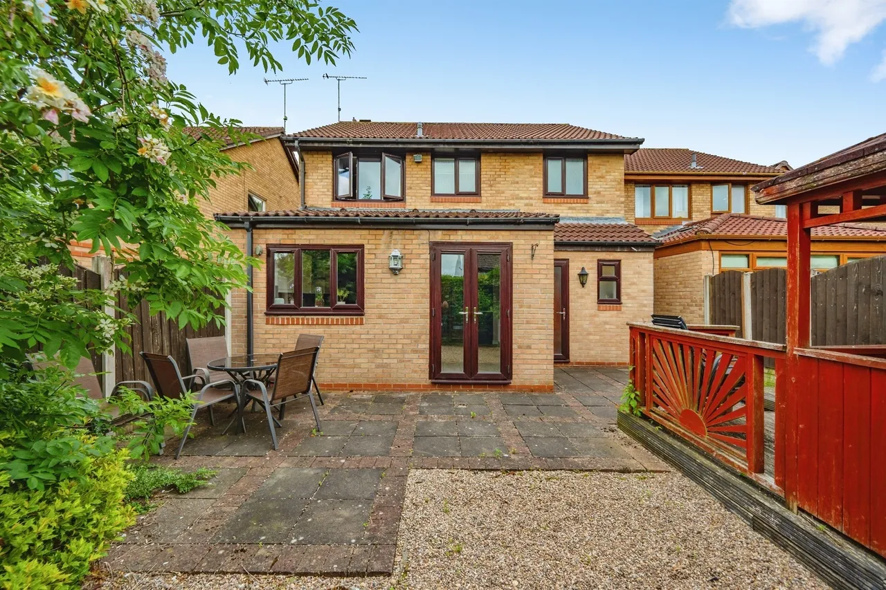 Redwood Drive, Burton-On-Trent, DE15, photo 30