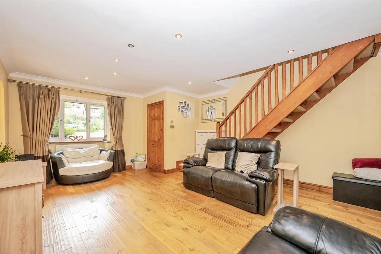 Redwood Drive, Burton-On-Trent, DE15, photo 21