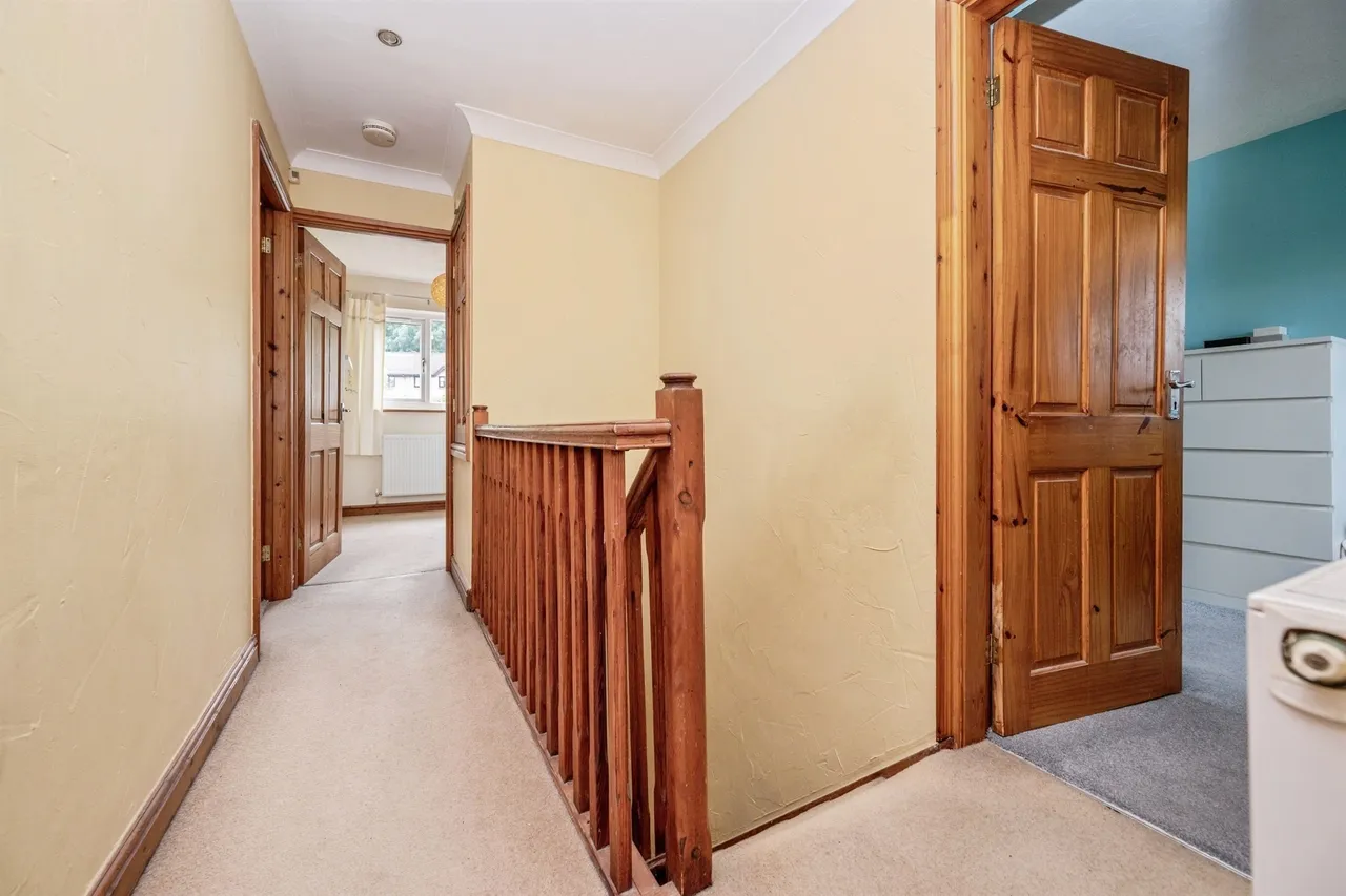 Redwood Drive, Burton-On-Trent, DE15, photo 11