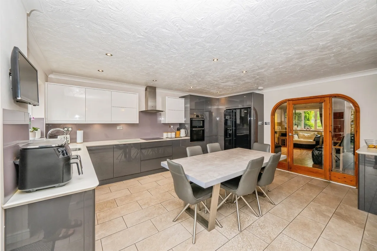 Redwood Drive, Burton-On-Trent, DE15, photo 6