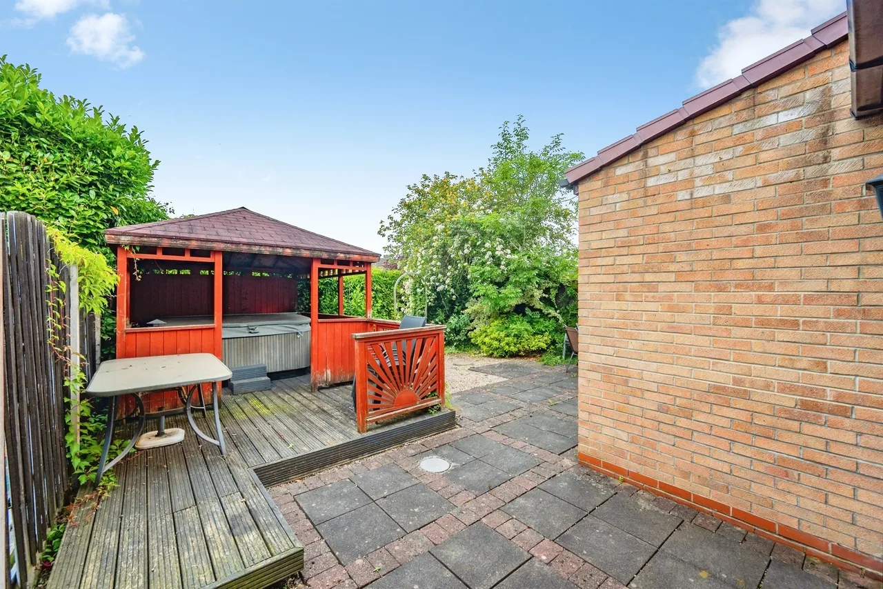 Redwood Drive, Burton-On-Trent, DE15, photo 27