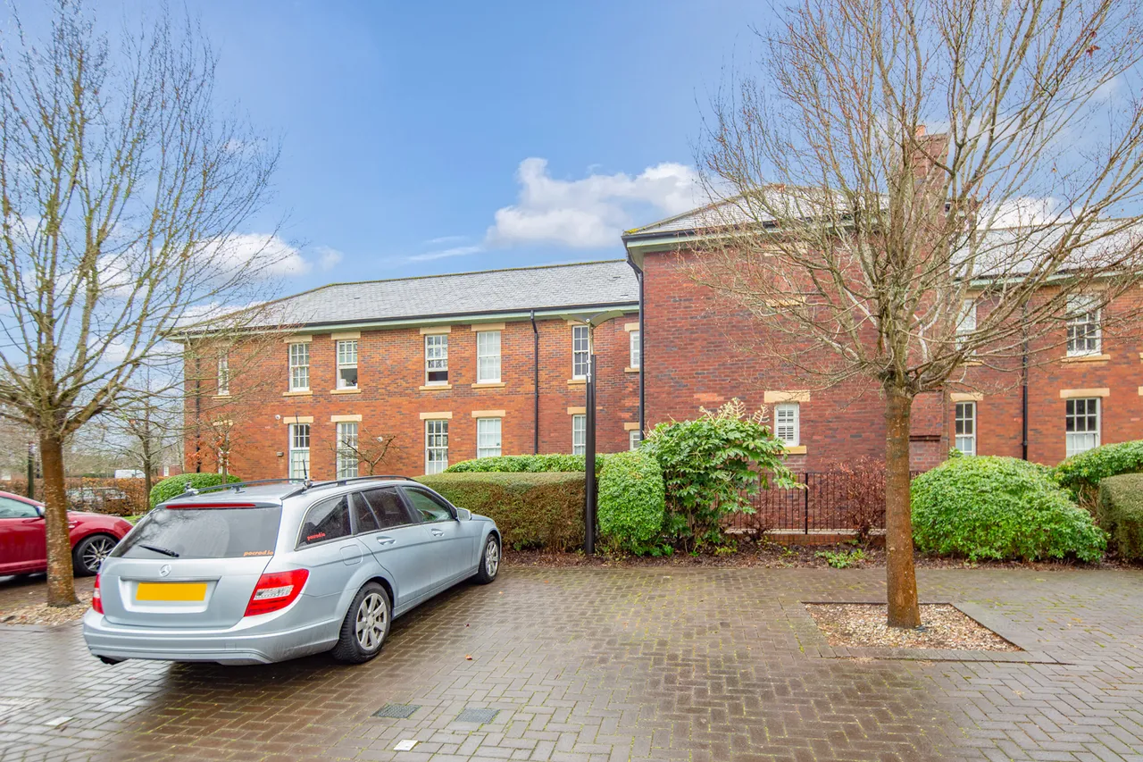 The Parade, Caversfield, photo 17