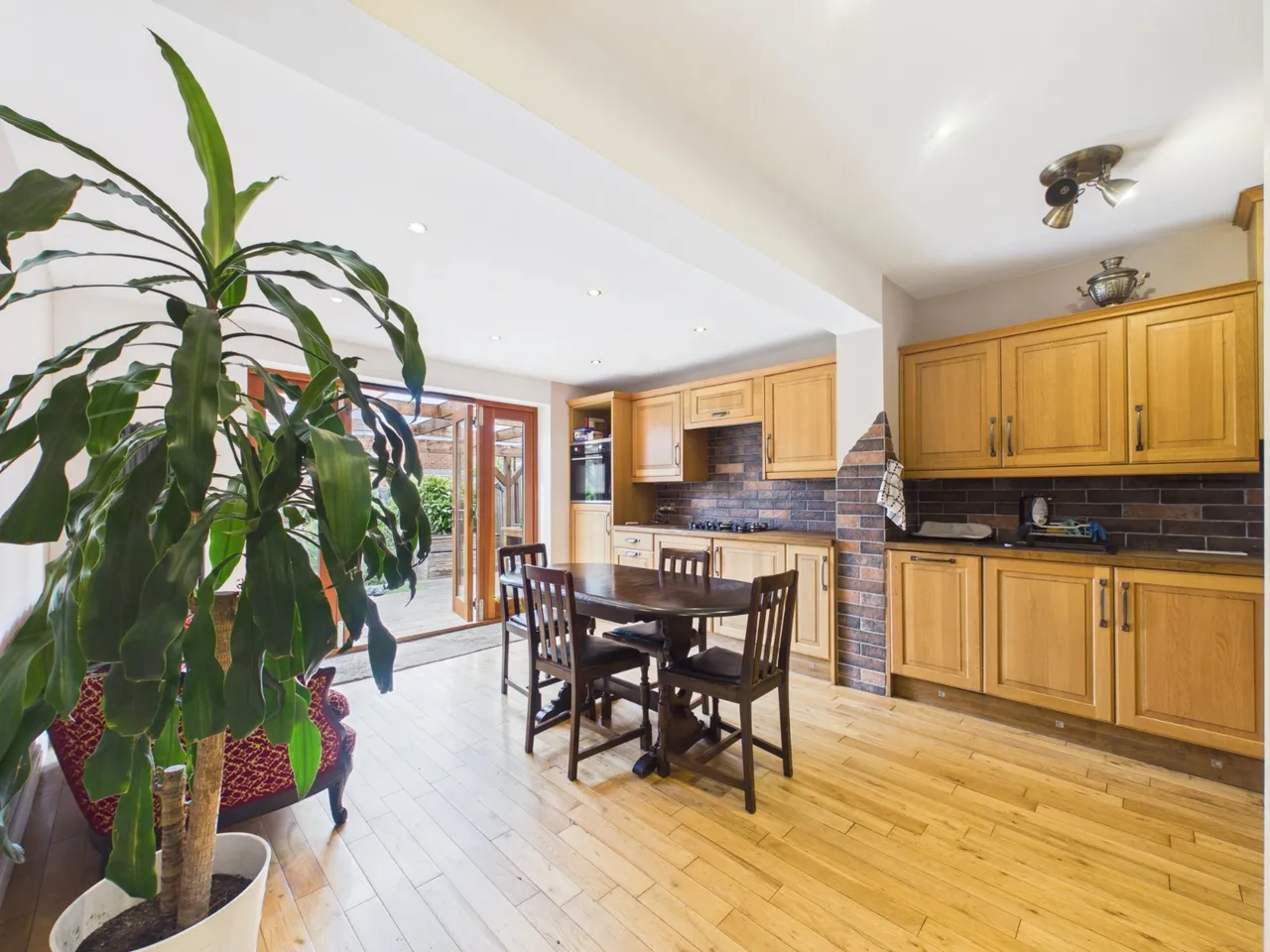 Sunbury Road, Feltham, TW13, photo 5