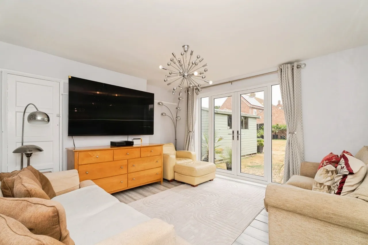 Coronation Road, Holt, Norfolk, NR25, photo 2
