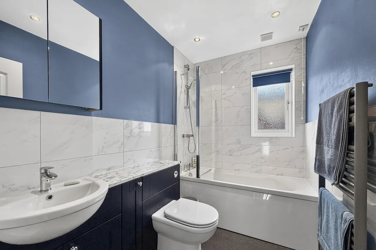 Byrons Drive, Timperley WA15 6JF, photo 25