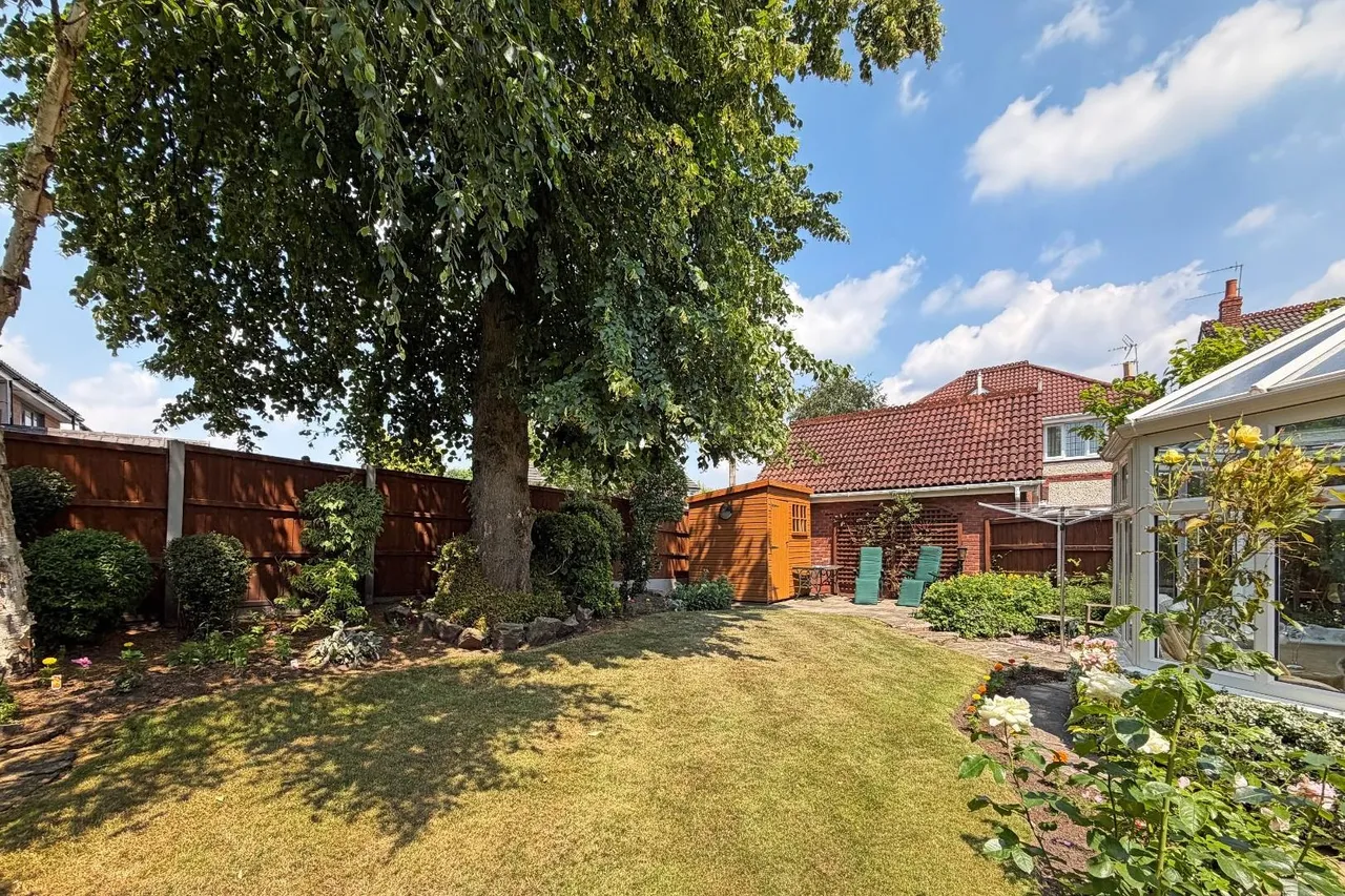 Byrons Drive, Timperley WA15 6JF, photo 26
