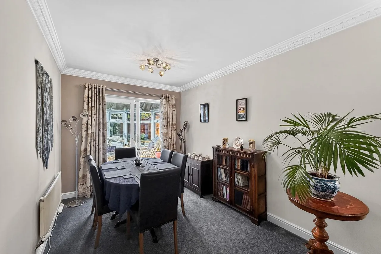 Byrons Drive, Timperley WA15 6JF, photo 4