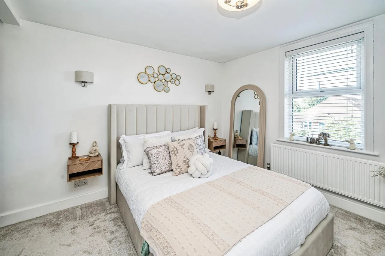 Beech Tree Road, Holmer Green, HP15, photo 24