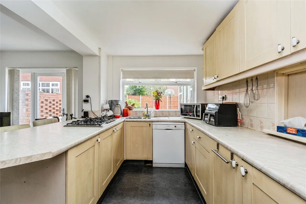 Carnoustie Drive, Heald Green, Cheadle, Greater Manchester, SK8, photo 6
