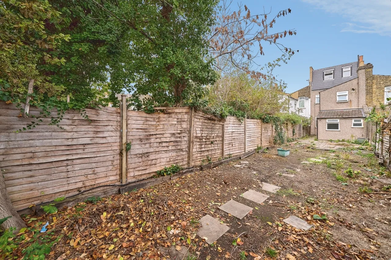 Salisbury Road, London, E7, photo 11
