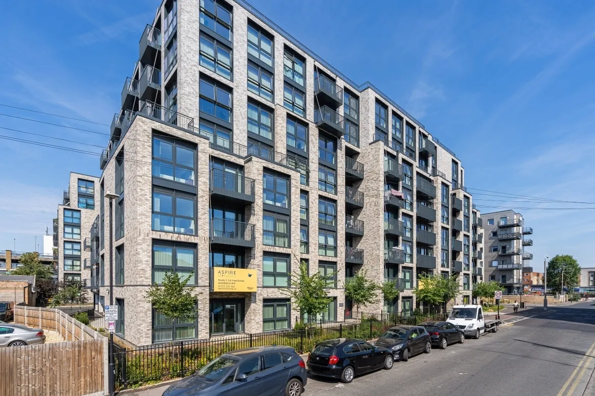 Herschel Street Slough SL1, photo 24