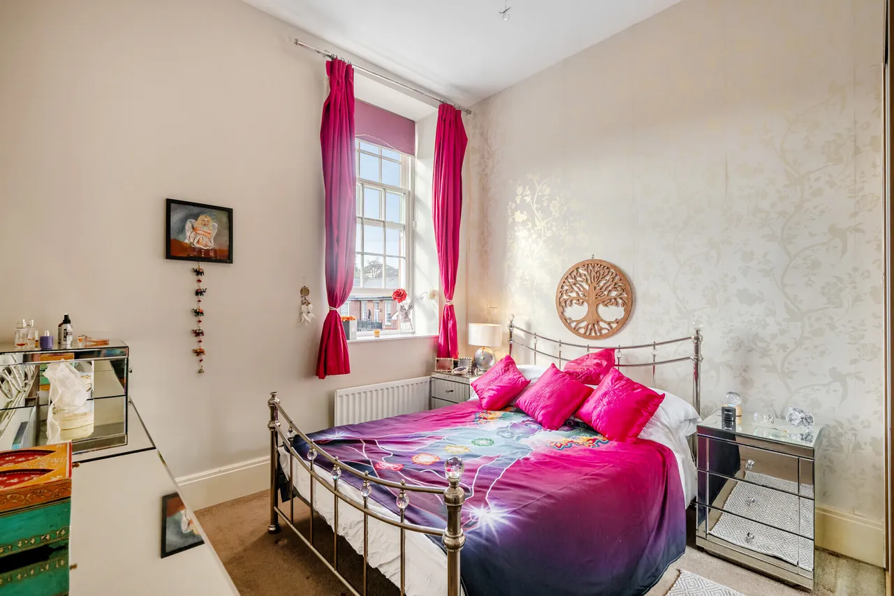 Glanville Way, Epsom, KT19, photo 11