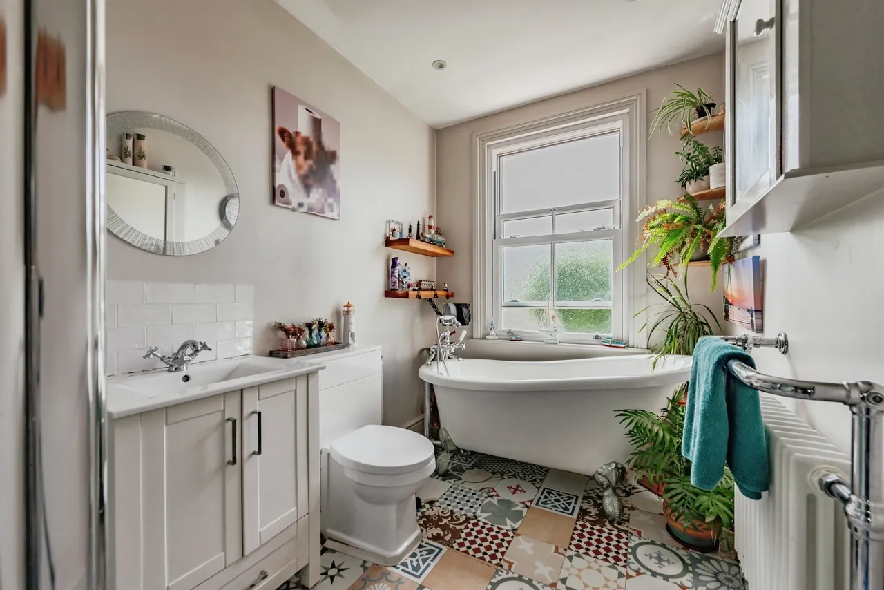 Endsleigh Road, Merstham, Redhill, photo 12