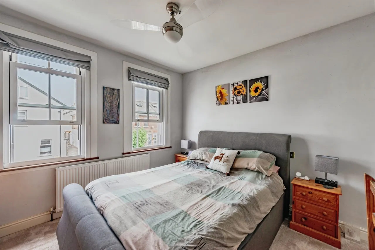 Endsleigh Road, Merstham, Redhill, photo 9