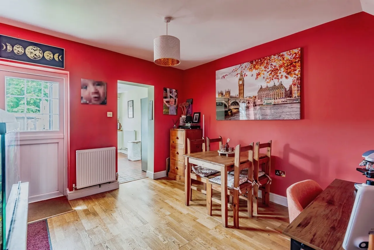 Endsleigh Road, Merstham, Redhill, photo 4