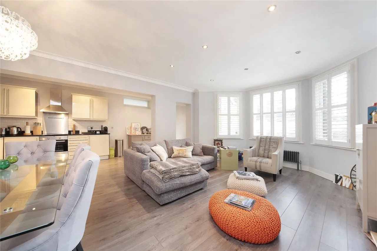 Clapham Common North Side, Clapham, SW4, photo 3