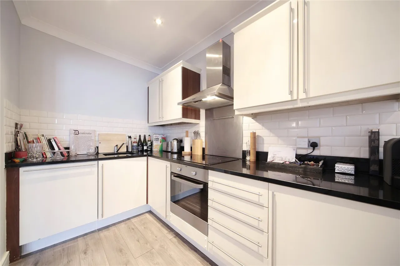 Clapham Common North Side, Clapham, SW4, photo 4