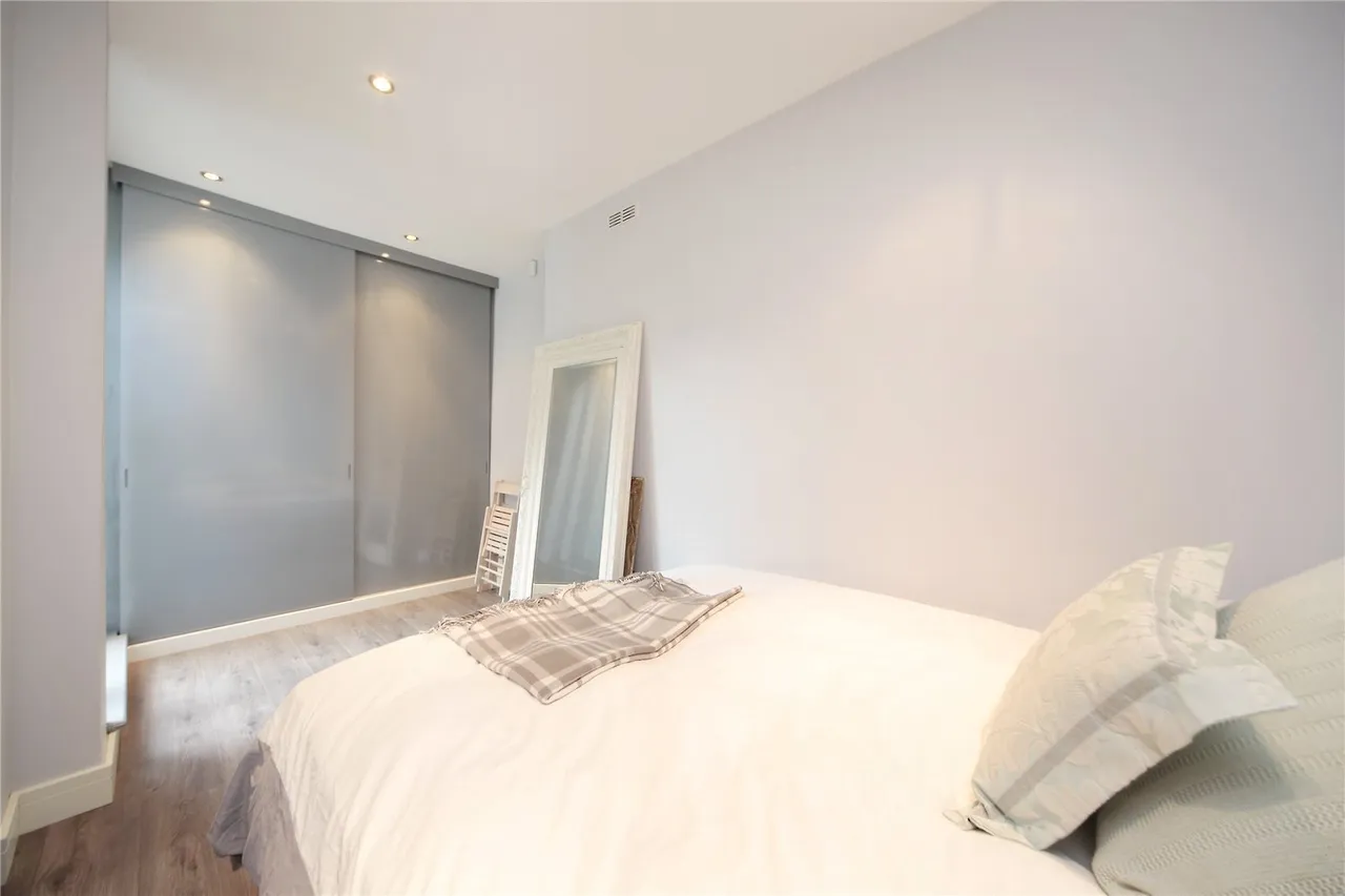 Clapham Common North Side, Clapham, SW4, photo 6