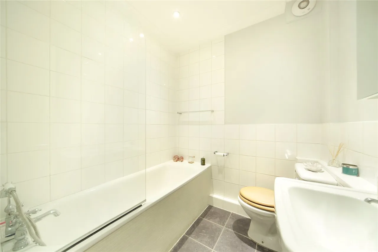Clapham Common North Side, Clapham, SW4, photo 8