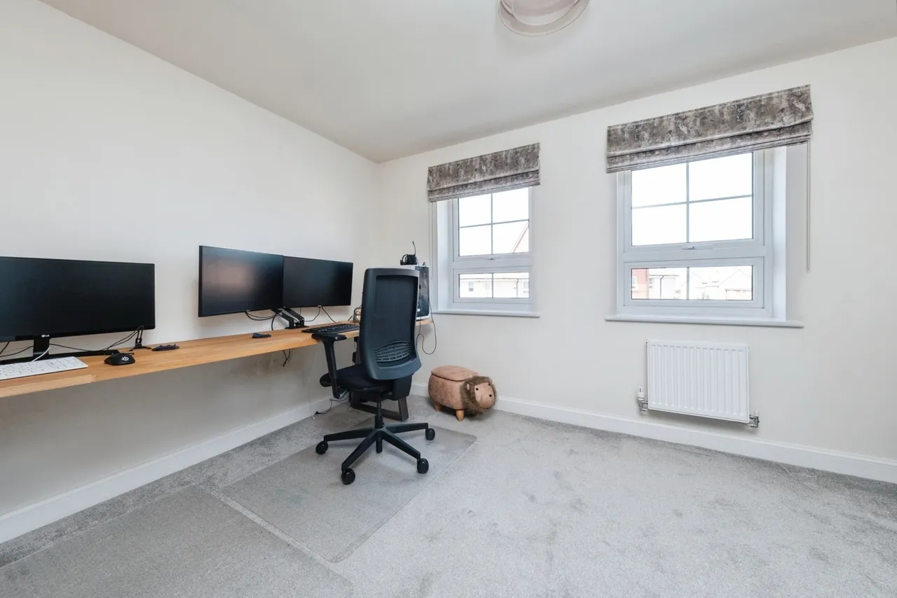 Oswald Way, Buckingham, Buckinghamshire, MK18, photo 12