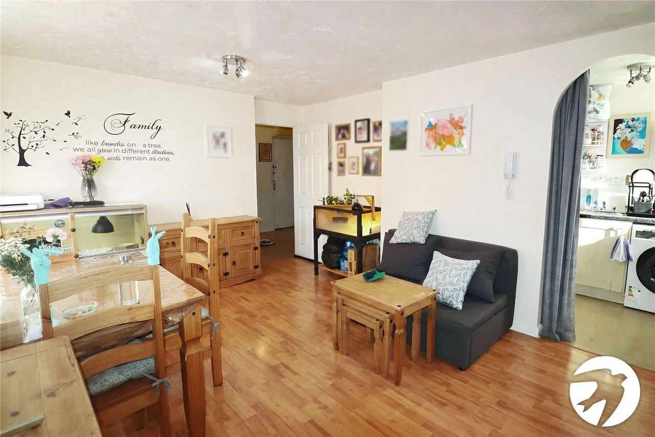 Chandlers Drive, Erith, DA8, photo 5