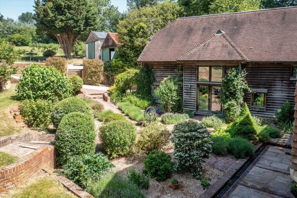 Nutbourne Lane, Nutbourne, Pulborough, West Sussex, RH20 2HF, photo 12