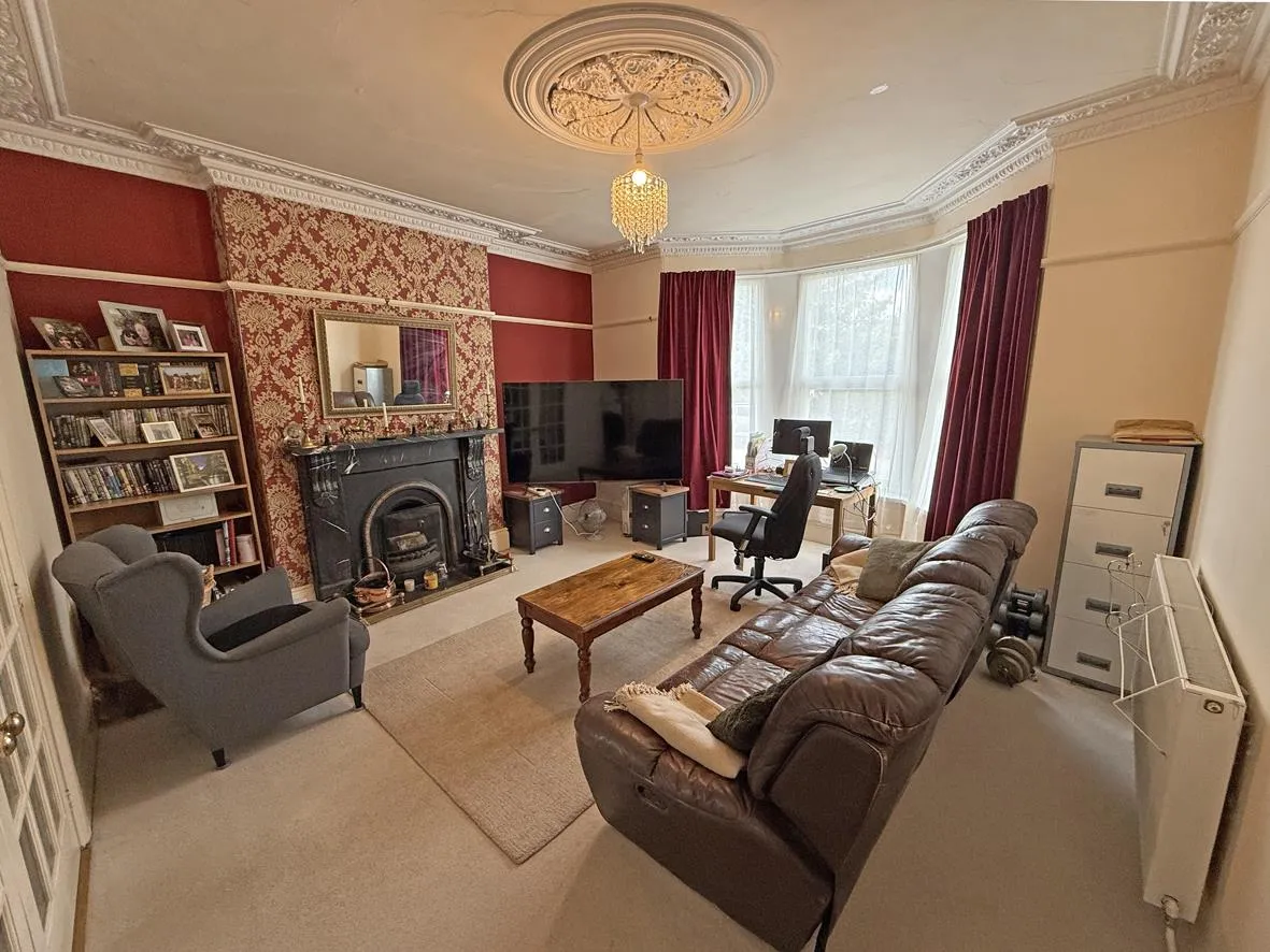 Desborough Road, St Judes, PL4, photo 2